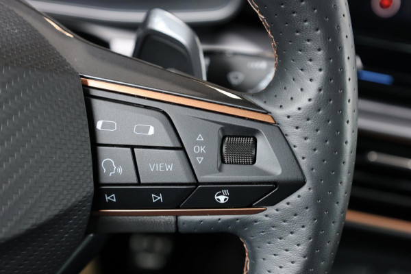 CUPRA Leon 2.0 TSI VZ 300+PK LED/VIRTUAL/SFEER/PANO/HALF LEER+S.VERWARMING+MEMORY/19"/CAM/ACC/ECC/12 MDN GARANTIE!