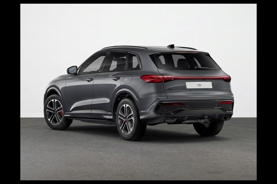 Audi Q5 S edition Competition e-hybrid 367 pk | Panorama-glasdak | MMI experience plus met B&O | Trekhaak, elektr. wegklapbaar | MMI bijrijdersdisplay |