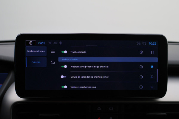 Jeep Avenger Summit 54 kWh Camera, Apple Carplay, LED, ACC, Dodehoeksensor, 18"
