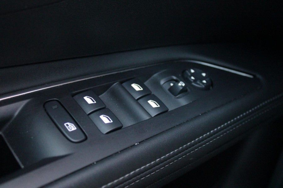 Peugeot 5008 1.6 180PK AUTOMAAT ALLURE PACK BUSINESS | AFNEEMBARE TREKHAAK |  CAMERA VOOR + ACHTER | FOCAL AUDIO SYSTEM | ELEKTRISCH BEDIENBARE ACHTERKLEP | DAB+ RADIO | NAVIGATIE | APPLE CARPLAY/ANDROID AUTO | LANE ASSIST | CLIMATE CONTROL | DODEHOEK DETECTIE | CRUISE CONTROL | KEYLESS ENTRY/START | DRAADLOZE TELEFOONLADER | PARKEERSENSOREN VOOR + ACHTER |