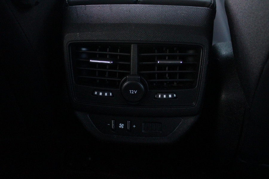Peugeot 5008 1.6 180PK AUTOMAAT ALLURE PACK BUSINESS | AFNEEMBARE TREKHAAK |  CAMERA VOOR + ACHTER | FOCAL AUDIO SYSTEM | ELEKTRISCH BEDIENBARE ACHTERKLEP | DAB+ RADIO | NAVIGATIE | APPLE CARPLAY/ANDROID AUTO | LANE ASSIST | CLIMATE CONTROL | DODEHOEK DETECTIE | CRUISE CONTROL | KEYLESS ENTRY/START | DRAADLOZE TELEFOONLADER | PARKEERSENSOREN VOOR + ACHTER |