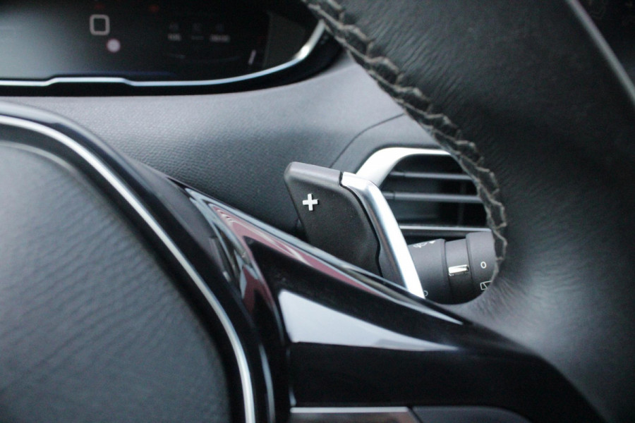 Peugeot 5008 1.6 180PK AUTOMAAT ALLURE PACK BUSINESS | AFNEEMBARE TREKHAAK |  CAMERA VOOR + ACHTER | FOCAL AUDIO SYSTEM | ELEKTRISCH BEDIENBARE ACHTERKLEP | DAB+ RADIO | NAVIGATIE | APPLE CARPLAY/ANDROID AUTO | LANE ASSIST | CLIMATE CONTROL | DODEHOEK DETECTIE | CRUISE CONTROL | KEYLESS ENTRY/START | DRAADLOZE TELEFOONLADER | PARKEERSENSOREN VOOR + ACHTER |