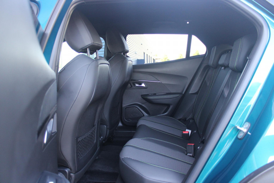 Peugeot 2008 1.2 Hybrid 145 GT AUTOMAAT | NAVIGATIE | FULL LED KOPLAMPEN | DRAADLOZE APPLE CARPLAY/ANDROID AUTO | ADAPTIVE CRUISE CONTROL | CAMERA VOOR + ACHTER | CLIMATE CONTROL | LICHTMETALEN VELGEN 17" | KEYLESS ENTRY/START | DAB+ RADIO | DODEHOEK DETECTIE | PARKEERSENSOREN VOOR + ACHTER | DRAADLOZE TELEFOONLADER |