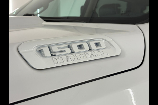 Dodge Ram Pick Up 1500 5.7 V8 Widebody Full Options incl LPG deksel White Edition