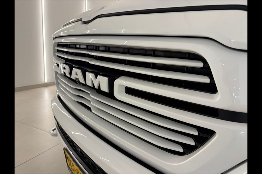 Dodge Ram Pick Up 1500 5.7 V8 Widebody Full Options incl LPG deksel White Edition
