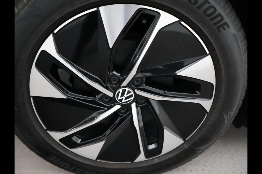 Volkswagen ID.4 PRO 77 kWh + WEGKL. TREKHAAK | ADAPTIVE CRUISE | WARMTEPOMP | STUUR/STOELVERW. | CAMERA | SFEERVERLICHTING