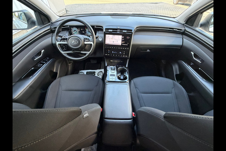 Hyundai Tucson 1.6 T-GDI PHEV 265 Pk Comfort 4WD | Bicolor | Navigatie | Camera | Clima | Cruise | Keyless | 19".
