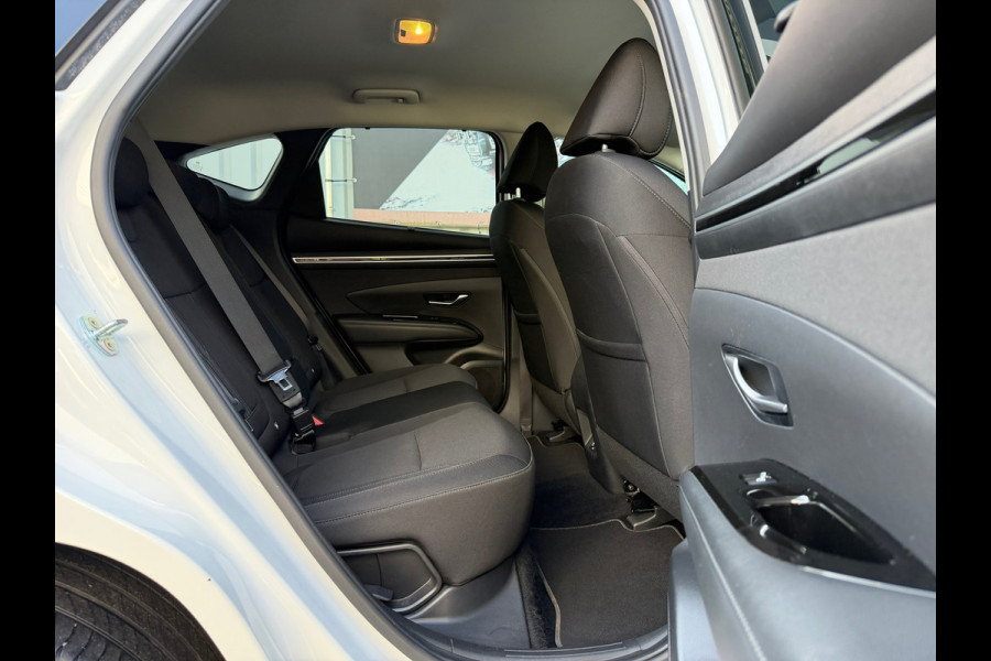 Hyundai Tucson 1.6 T-GDI PHEV 265 Pk Comfort 4WD | Bicolor | Navigatie | Camera | Clima | Cruise | Keyless | 19".