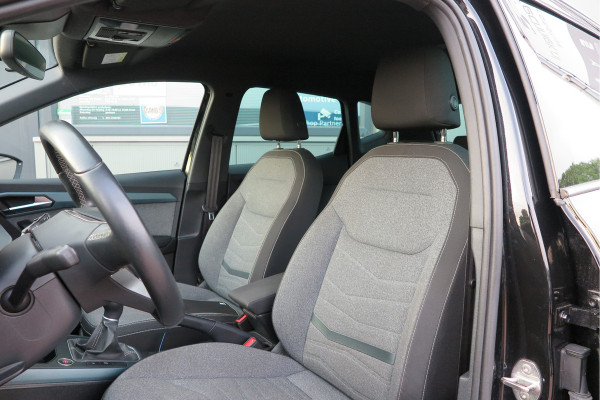 Seat Arona 1.0 TSI 70KW 95PK Xperience Connect,Led Matrix , Virtual cockpit, Keyless, Adaptive cruise, PDC, 18" LMV , Navi,App / smartlink , Bleutooth , DAB+ etc. Dealer onderhouden .