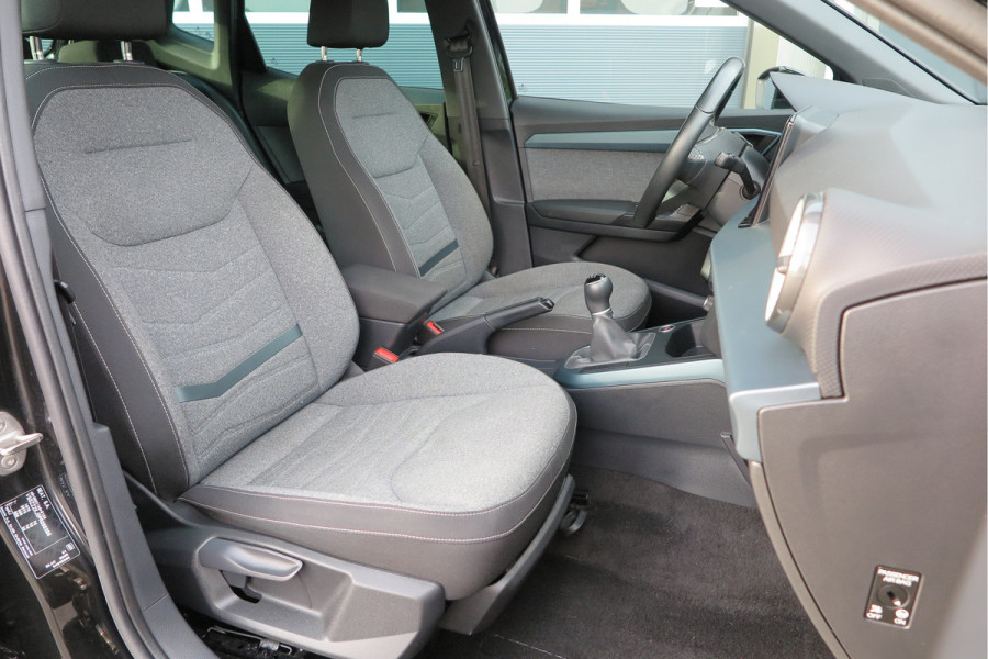 Seat Arona 1.0 TSI 70KW 95PK Xperience Connect,Led Matrix , Virtual cockpit, Keyless, Adaptive cruise, PDC, 18" LMV , Navi,App / smartlink , Bleutooth , DAB+ etc. Dealer onderhouden .