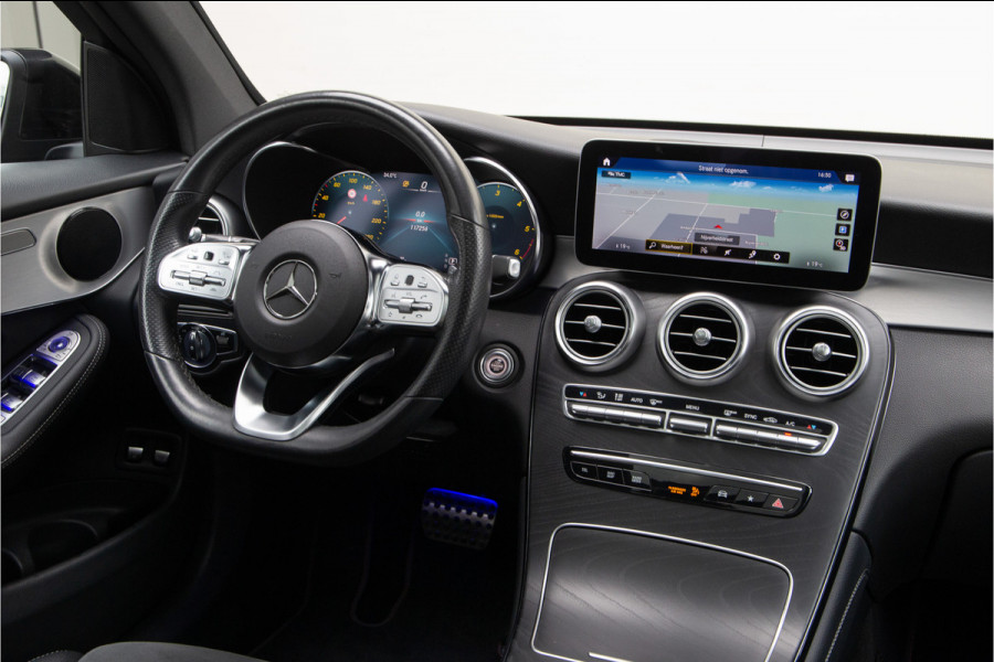 Mercedes-Benz GLC 300d 4MATIC Premium AMG, Distronic, Pano, Trekhaak, Digital Cockpit, Nightpakket, Facelift