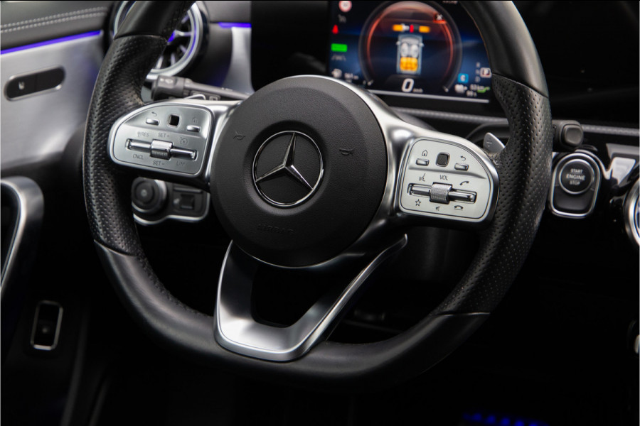 Mercedes-Benz A-Klasse 250 e AMG Night Edition, Sfeerverlichting, Camera, PDC 2021