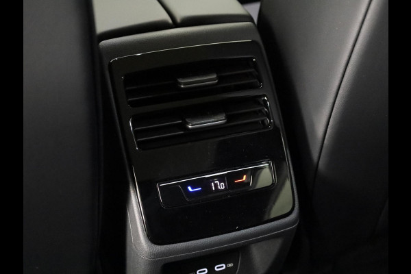 Volkswagen ID.7 Tourer Pro Limited Edition 77 kWh accu 286 PK | Velgen 20" | Trekhaak| Stoel & Stuurverwarming
