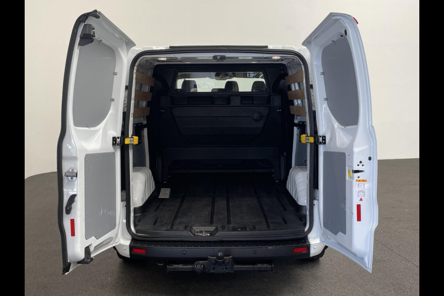 Ford Transit Custom 300 2.0 TDCI L2H1 Trend Dubbele Cabine Automaat 5p Airco Navigatie Bluetooth Trekhaak