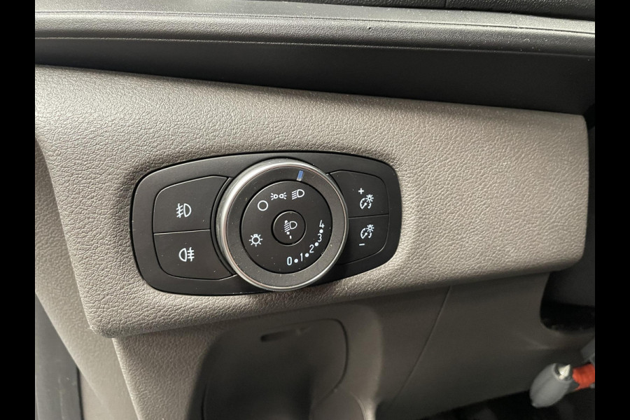 Ford Transit Custom 300 2.0 TDCI L2H1 Trend Dubbele Cabine Automaat 5p Airco Navigatie Bluetooth Trekhaak