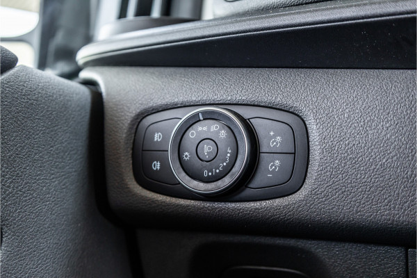 Ford Transit Custom 300 2.0 TDCI L2H1 DC | Raptor Edition | CarPlay | Navigatie | Dubbel cabine | DAB | 6-Zitter | Nieuwe APK | Onderhoudsbeurt