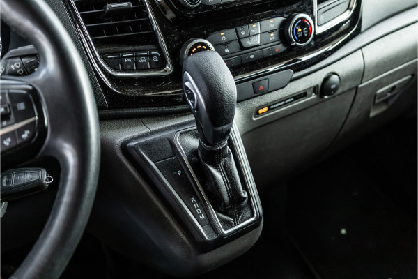 Ford Transit Custom 320 2.0 TDCI L2H1 Limited DC | Marge | BTW Vrij | Dubbel cabine | CarPlay | Camera | Lederen bekleding | Elek stoelen | Trekhaak | Nieuwe APK