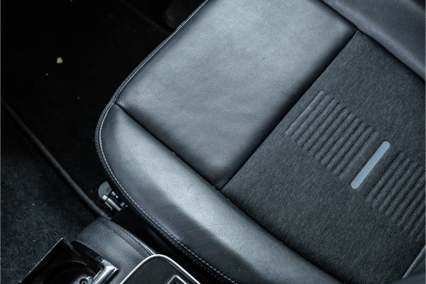 Ford Transit Custom 320 2.0 TDCI L2H1 Limited DC | Marge | BTW Vrij | Dubbel cabine | CarPlay | Camera | Lederen bekleding | Elek stoelen | Trekhaak | Nieuwe APK