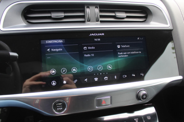 Jaguar I-PACE EV400 First Edition 90 kWh / SoH 82% / Full option! / Panoramadak / 360Camera / Head-up / 20'' / Luchtvering / Leder / Meridian / Stoel+Stuurverwarming / 4zone Airco / DAB / Dodehoek / ACC