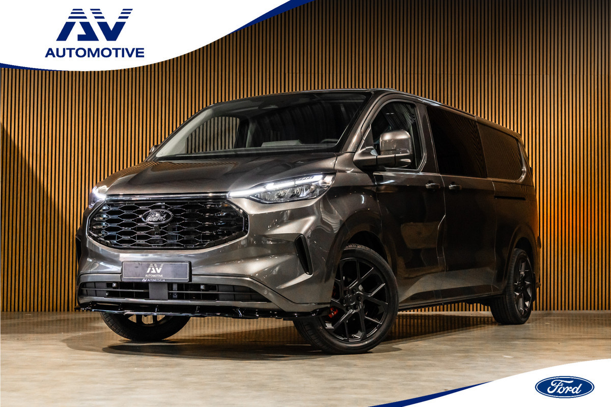 Ford Transit Custom 2.0 TDCI L2H1 170 PK Limited DC | ACC | 360 Camera | Blind Spot | CarPlay | Navigatie | Stoelverwarming | Trekhaak | Spoilerkit | Dubbel Cabine | 5-Zitter | Verlengde fabrieksgarantie tot december 2029