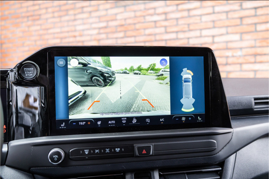 Ford Transit Custom 2.0 TDCI L2H1 SPORT 170 PK DC | BPM VRIJ | DUBBEL CABINE | 360 CAMERA | ACC | BLIS | NAVIGATIE | CARPLAY | LANE ASSIST | ELEK  TREKHAAK | 5-ZITTER | VERLENGDE FABRIEKSGARANTIE TOT 12-2029