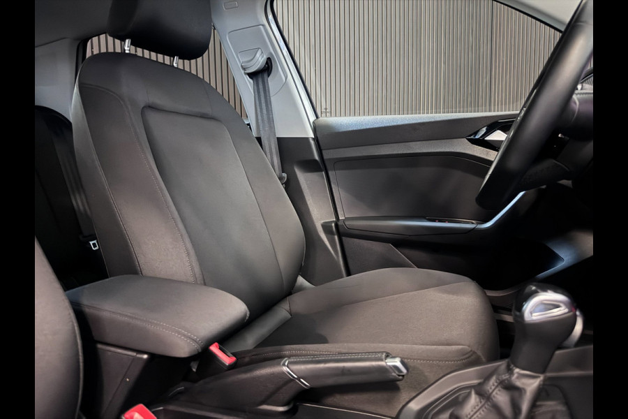 Audi A1 Sportback 25 TFSI Advanced edition | LED | CARPLAY | STOELVERWARMING