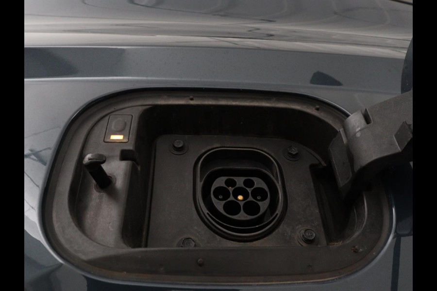 Hyundai Tucson 1.6 T-GDI PHEV Premium 4WD | SOH 96,5% | Stoelventilatie | Leder | Trekhaak | 360 Camera | Adaptive cruise | Krell Audio | Achterbankverwarming | Camera | Memory | Keyless | Plug In
