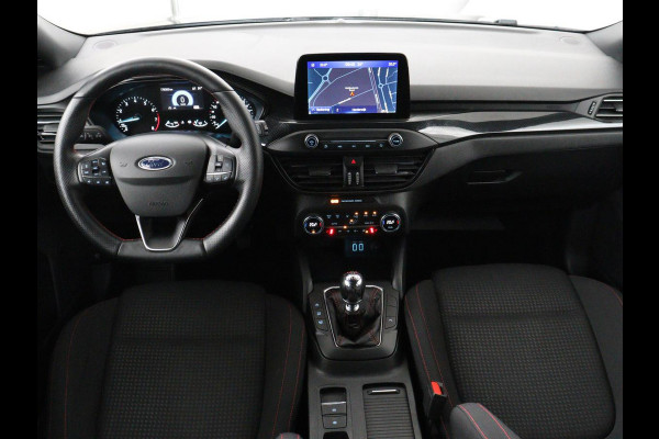 Ford Focus 1.0 EcoBoost ST Line X | Stoelverwarming | Adaptive cruise | Camera | Carplay | Stuurverwarming | Full LED | Keyless | Navigatie | Climate control | Bluetooth