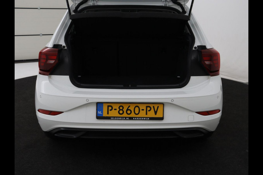 Volkswagen Polo 1.0 TSI Life | Navigatie | Parkeerhulp | Carplay | Adaptive cruise | Full LED | Airco | Bluetooth