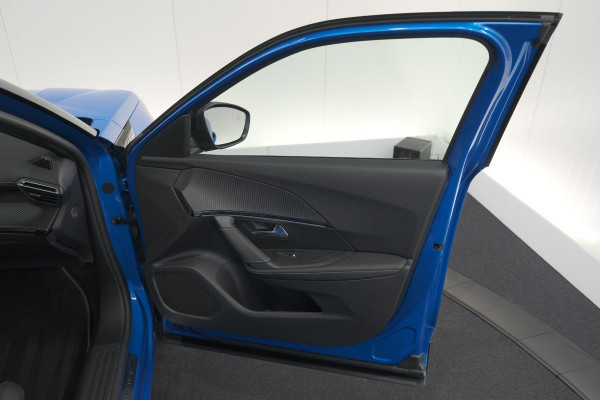 Peugeot 2008 PureTech 130 EAT8 GT-Line | Camera | Dodehoekdetectie | Adaptieve Cruise Control | Apple Carplay