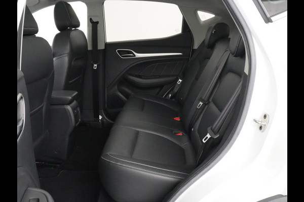 MG Mg Zs Luxury 45 kWh | SOH 91,3% | Panoramadak | Leder | Stoelverwarming | Trekhaak | Adaptive cruise | Camera | Carplay | Keyless | Navigatie | Climate control