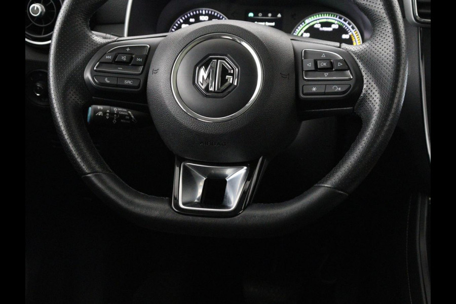 MG Mg Zs Luxury 45 kWh | SOH 91,3% | Panoramadak | Leder | Stoelverwarming | Trekhaak | Adaptive cruise | Camera | Carplay | Keyless | Navigatie | Climate control
