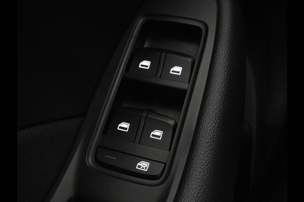 MG Mg Zs Luxury 45 kWh | SOH 91,3% | Panoramadak | Leder | Stoelverwarming | Trekhaak | Adaptive cruise | Camera | Carplay | Keyless | Navigatie | Climate control