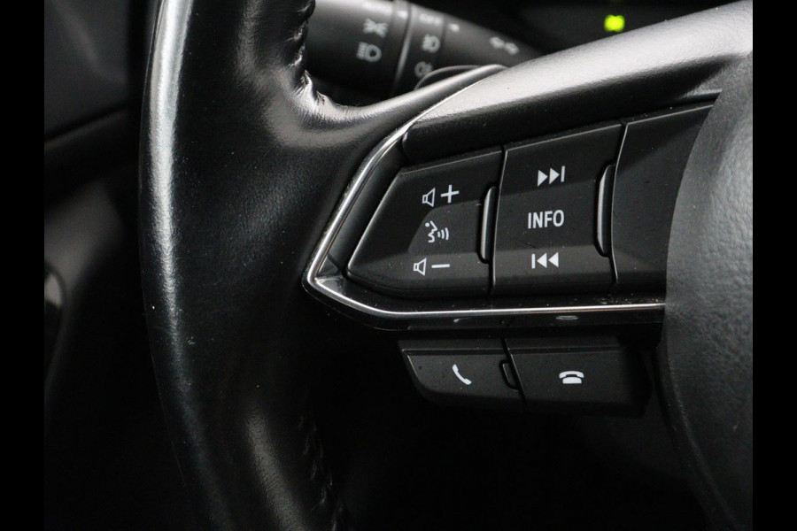 Mazda 3 2.0 SkyActiv-G 120 GT-M | Leder | Head-Up | Stoelverwarming | Camera | Navigatie | Full LED | Stuurverwarming | Keyless | Climate control | Bose Sound | Bluetooth | Parkeerhulp | Cruise control