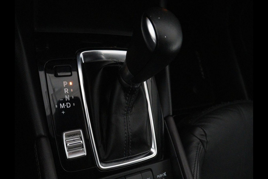 Mazda 3 2.0 SkyActiv-G 120 GT-M | Leder | Head-Up | Stoelverwarming | Camera | Navigatie | Full LED | Stuurverwarming | Keyless | Climate control | Bose Sound | Bluetooth | Parkeerhulp | Cruise control