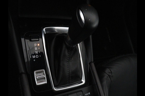 Mazda 3 2.0 SkyActiv-G 120 GT-M | Leder | Head-Up | Stoelverwarming | Camera | Navigatie | Full LED | Stuurverwarming | Keyless | Climate control | Bose Sound | Bluetooth | Parkeerhulp | Cruise control