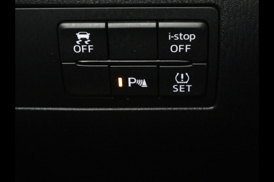 Mazda 3 2.0 SkyActiv-G 120 GT-M | Leder | Head-Up | Stoelverwarming | Camera | Navigatie | Full LED | Stuurverwarming | Keyless | Climate control | Bose Sound | Bluetooth | Parkeerhulp | Cruise control
