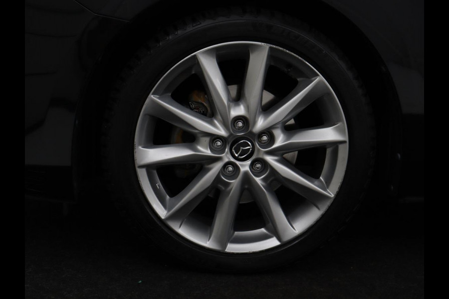 Mazda 3 2.0 SkyActiv-G 120 GT-M | Leder | Head-Up | Stoelverwarming | Camera | Navigatie | Full LED | Stuurverwarming | Keyless | Climate control | Bose Sound | Bluetooth | Parkeerhulp | Cruise control