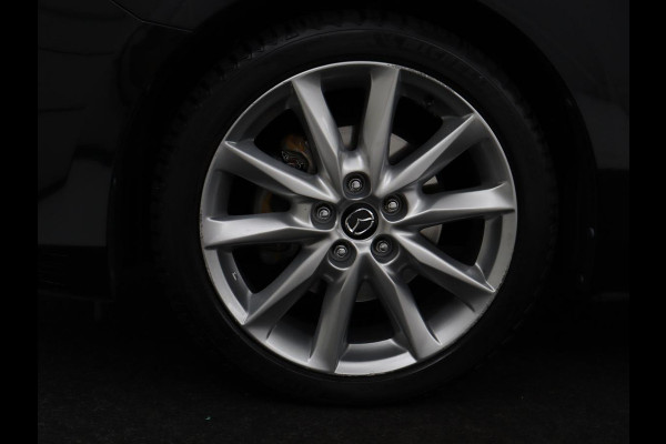Mazda 3 2.0 SkyActiv-G 120 GT-M | Leder | Head-Up | Stoelverwarming | Camera | Navigatie | Full LED | Stuurverwarming | Keyless | Climate control | Bose Sound | Bluetooth | Parkeerhulp | Cruise control