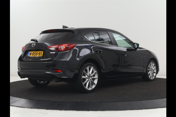 Mazda 3 2.0 SkyActiv-G 120 GT-M | Leder | Head-Up | Stoelverwarming | Camera | Navigatie | Full LED | Stuurverwarming | Keyless | Climate control | Bose Sound | Bluetooth | Parkeerhulp | Cruise control