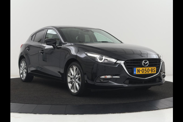 Mazda 3 2.0 SkyActiv-G 120 GT-M | Leder | Head-Up | Stoelverwarming | Camera | Navigatie | Full LED | Stuurverwarming | Keyless | Climate control | Bose Sound | Bluetooth | Parkeerhulp | Cruise control