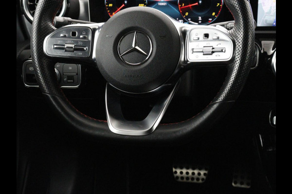Mercedes-Benz CLA-Klasse Shooting Brake 200 AMG Line | Leder/Alcantara | Trekhaak | Carplay | Widescreen | Navigatie | Full LED | Camera | 18'' | Park Assist | Climate control | Bluetooth