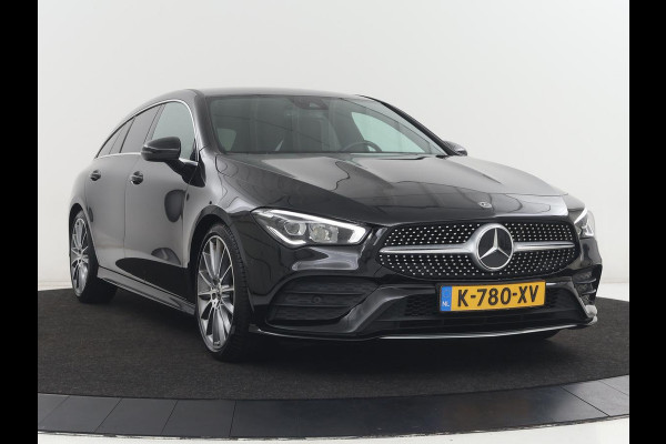 Mercedes-Benz CLA-Klasse Shooting Brake 200 AMG Line | Leder/Alcantara | Trekhaak | Carplay | Widescreen | Navigatie | Full LED | Camera | 18'' | Park Assist | Climate control | Bluetooth