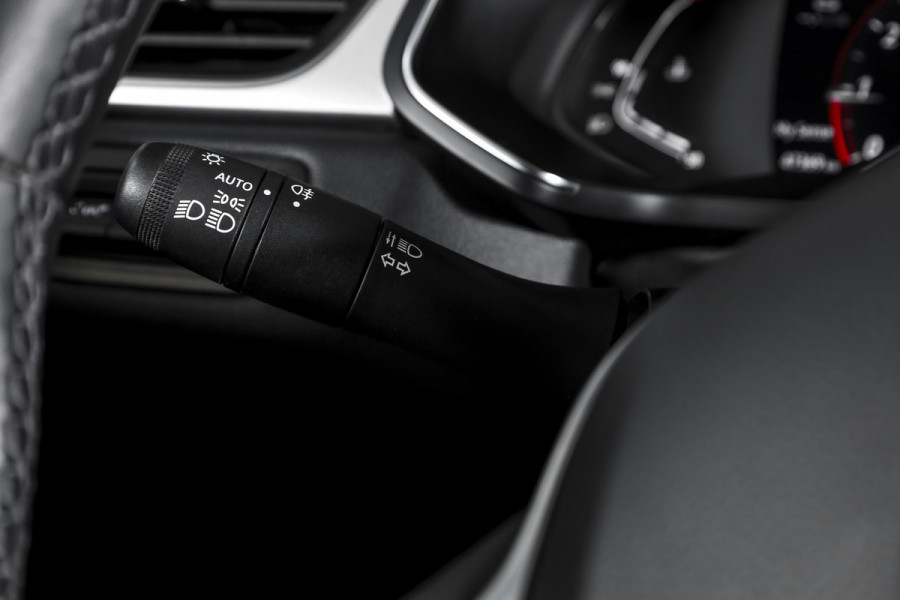 Renault Captur 1.0 TCe 90 Intens Org. NL. | Trekhaak | 9,3" scherm | Cruise | PDC | Camera | NAV + App. Connect | ECC | LM 17" |