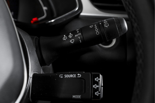 Renault Captur 1.0 TCe 90 Intens Org. NL. | Trekhaak | 9,3" scherm | Cruise | PDC | Camera | NAV + App. Connect | ECC | LM 17" |