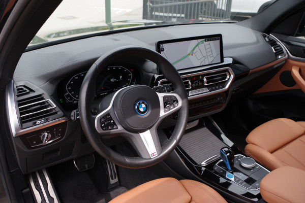 BMW iX3 High Executive 80 kWh 286 PK, SOH 100 %, Panoramadak, Leder, Driving. Ass. Prof, Camera,
