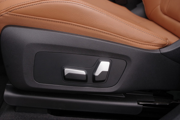 BMW iX3 High Executive 80 kWh 286 PK, SOH 100 %, Panoramadak, Leder, Driving. Ass. Prof, Camera,