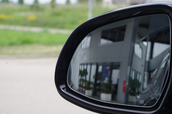 BMW iX3 High Executive 80 kWh 286 PK, SOH 100 %, Panoramadak, Leder, Driving. Ass. Prof, Camera,