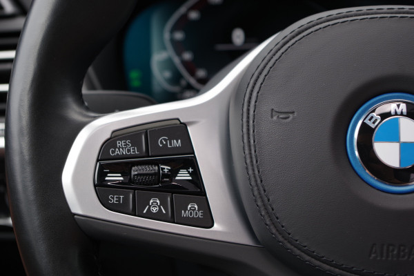 BMW iX3 High Executive 80 kWh 286 PK, SOH 100 %, Panoramadak, Leder, Driving. Ass. Prof, Camera,