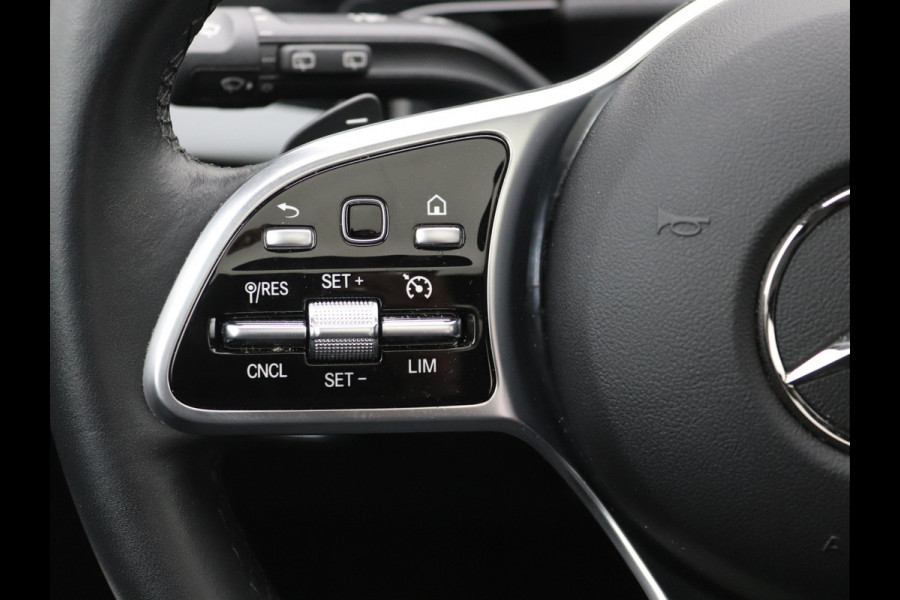 Mercedes-Benz EQA 250 Pano, Keyless GO, Camera, Sfeerverlichting, Dodehoekassistent